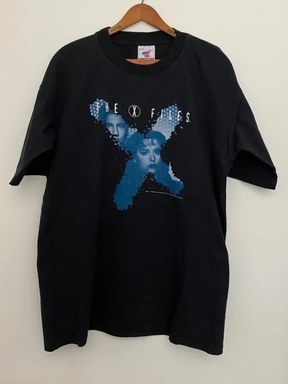 Vintage 1995 The X-FILES T-Shirt Large Mulder & Scully 90s TV Show Tee